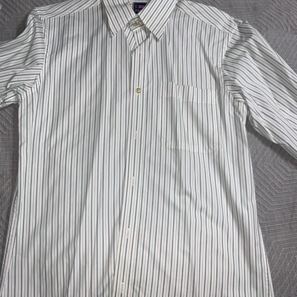 Lot of 2 T.Harris London medium mens dress shirts - Picture 6 of 8